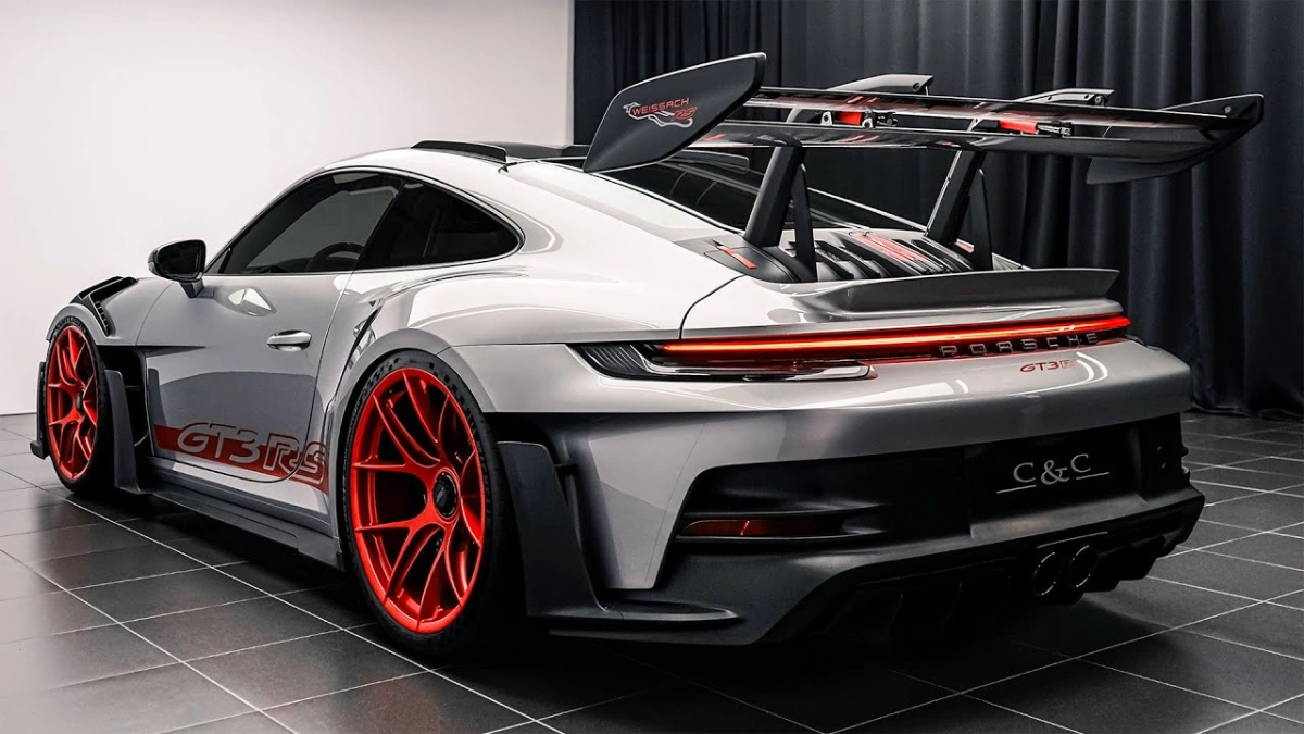 2025 Porsche 911 GT3 RS